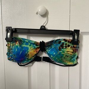 NWOT Bandeau bikini top